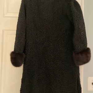 Vintage Lambswool fur trim coat
